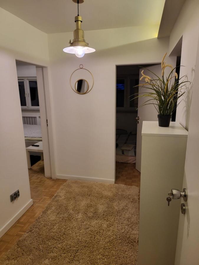 Studio Zelazna Rooms Near Old Town Warszawa Exteriör bild